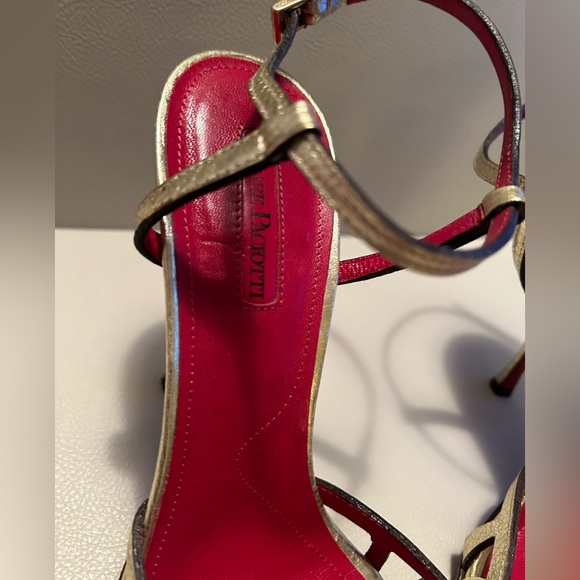 CESARE PACIOTTI Gold Metallic Crackled Leather Shoes Sandals - Picture 10 of 10